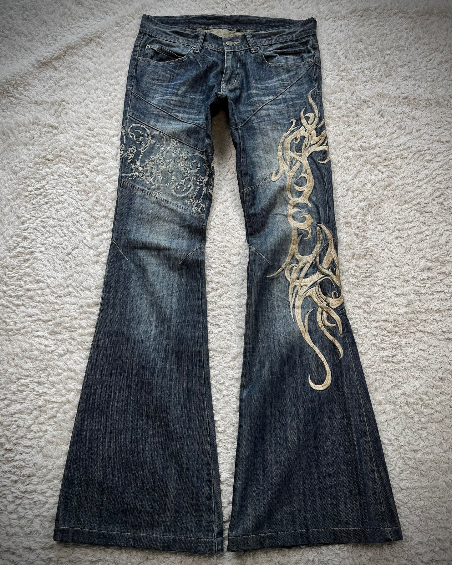 Tornado Mart Tribal Embroidery Bell Bottom Flared Jeans