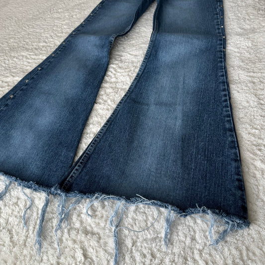 To Light Bell Bottom Flared Jeans