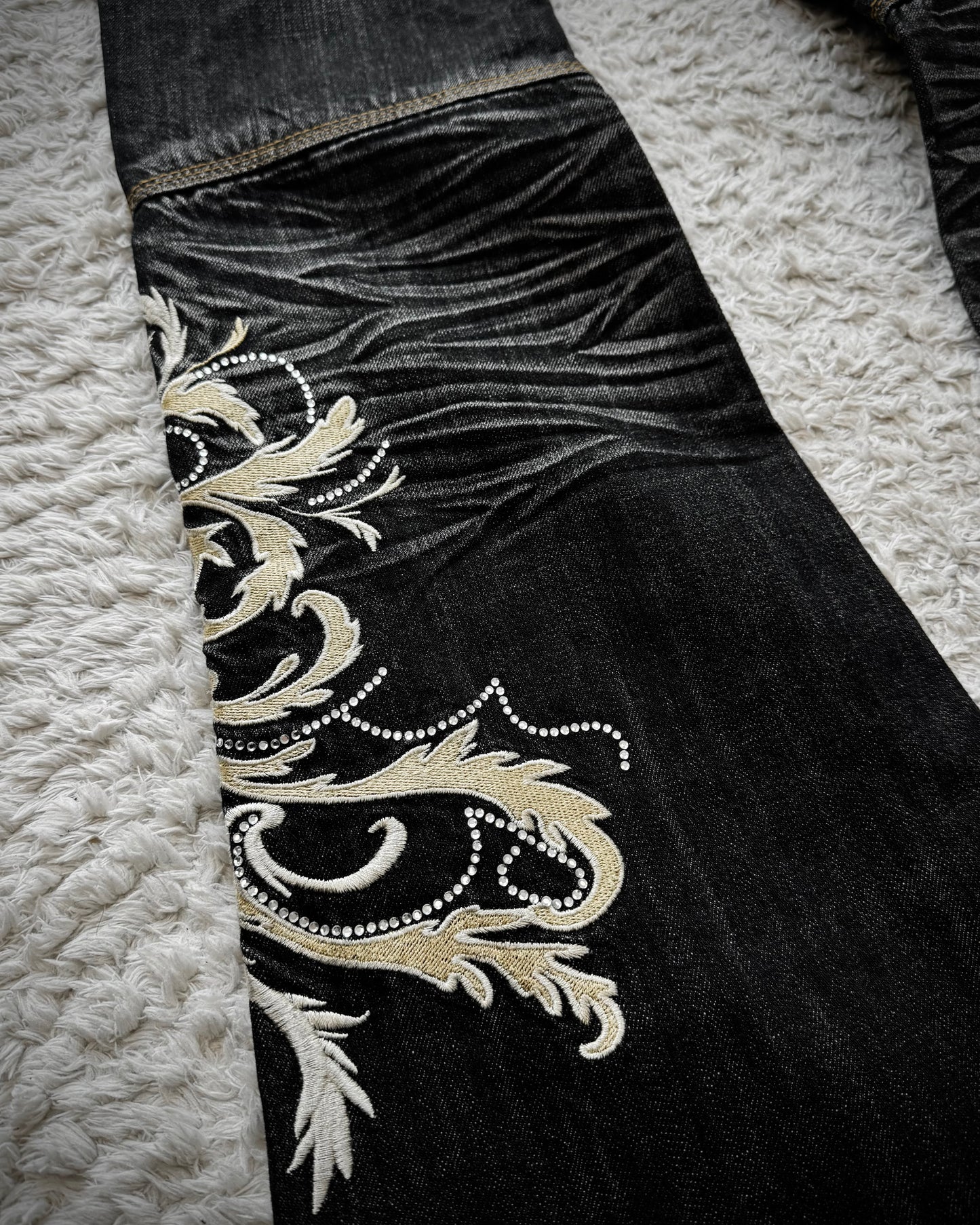 Tornado Mart Tribal Tattoo Embroidery Flared Jeans