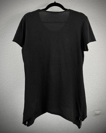 KMRii Asymmetrical Cut Calligraphy T-Shirt