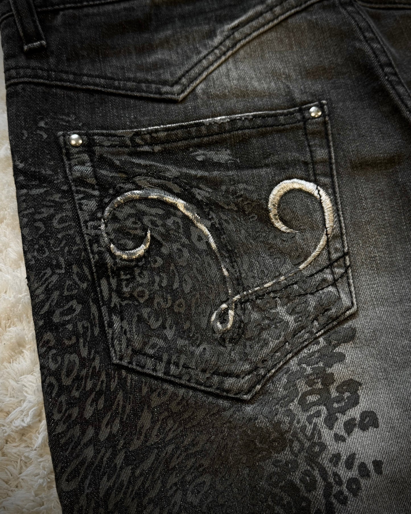 Lagust Leopard Imprinted Denim Shorts