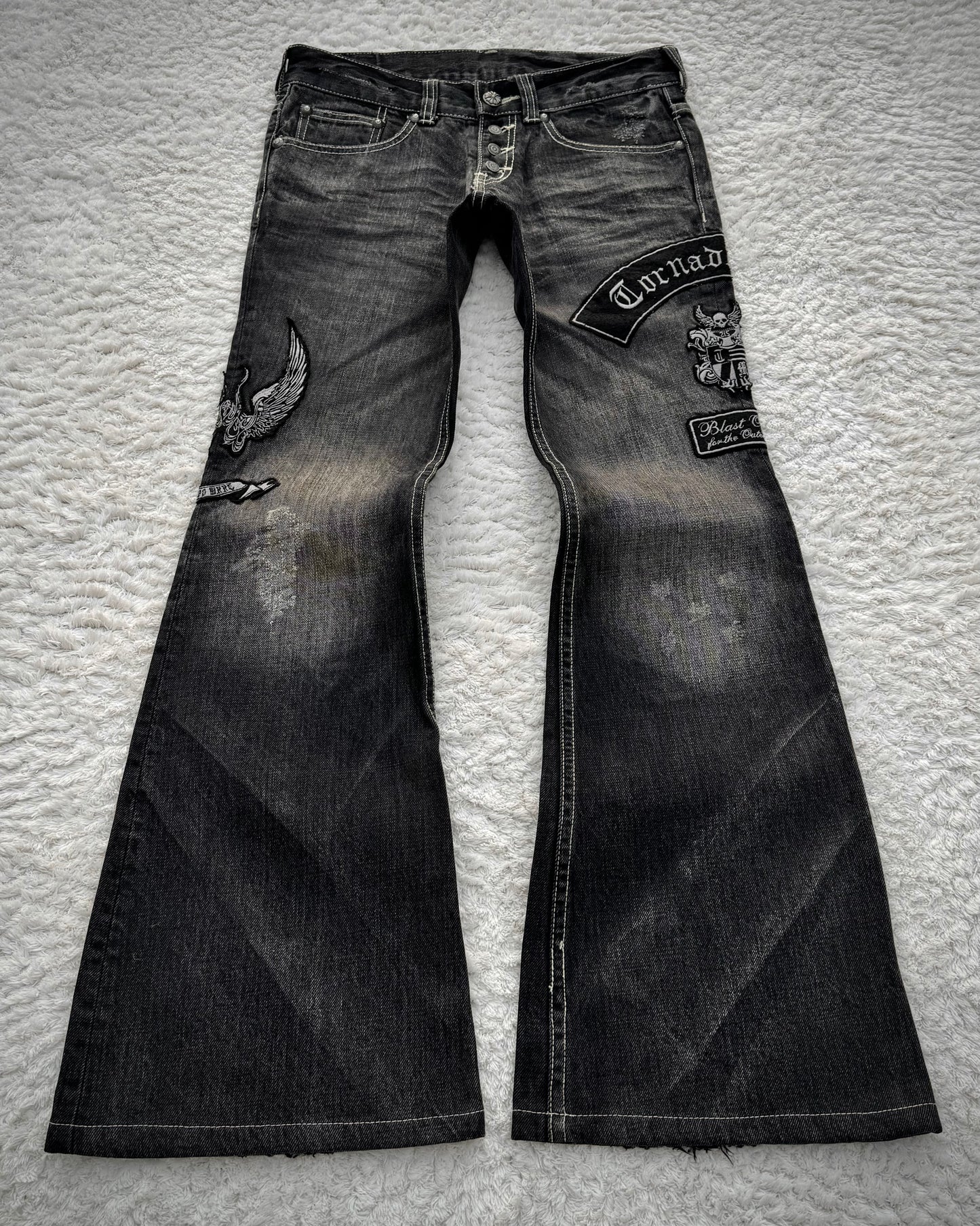 Tornado Mart Embroided Patches Flared Jeans