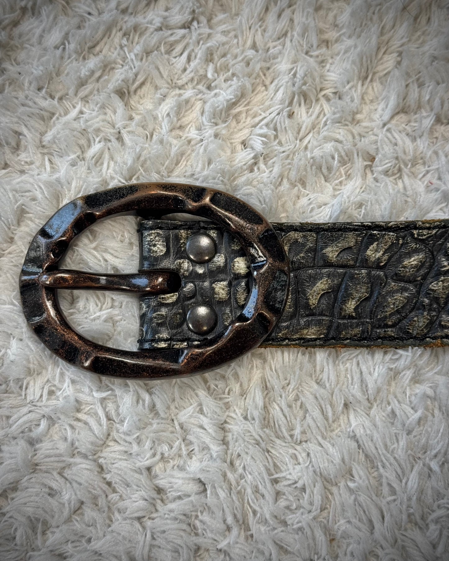 5351 Pour Les Hommes Crocodile Textured Leather Belt