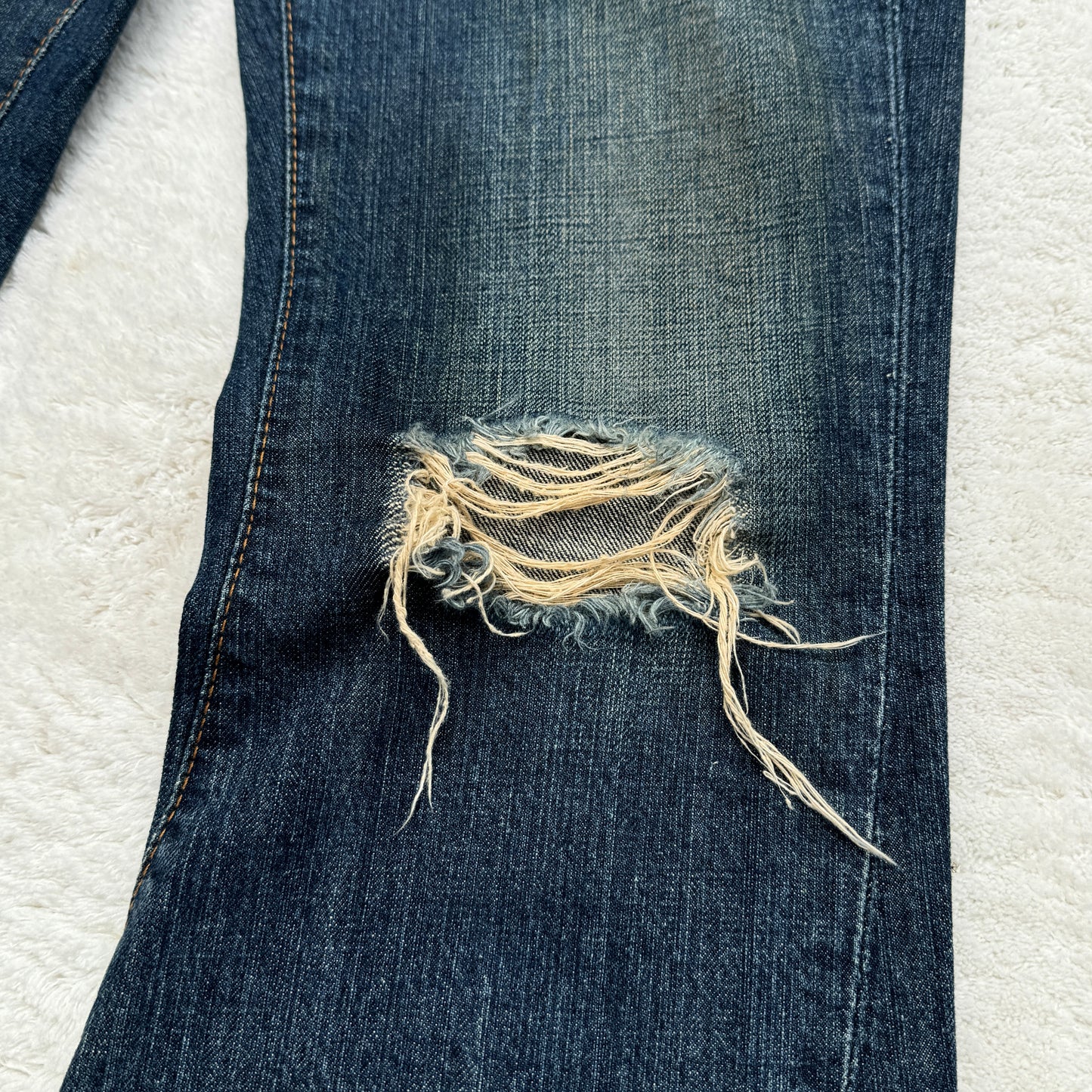 Moussy Jeans Flared Distressed Denim