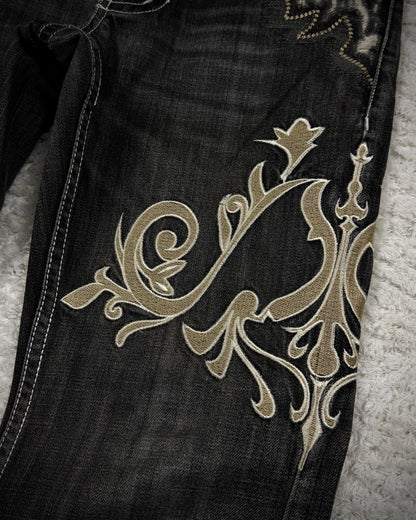 Tornado Mart Tribal Embroidery Flared Jeans