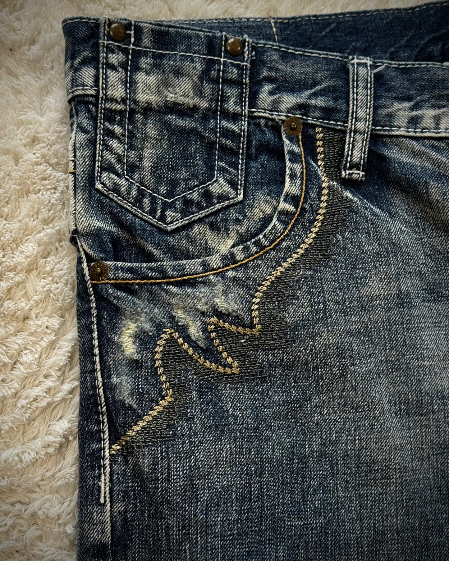 Tornado Mart Tribal Embroidery Spiral Flared Jeans