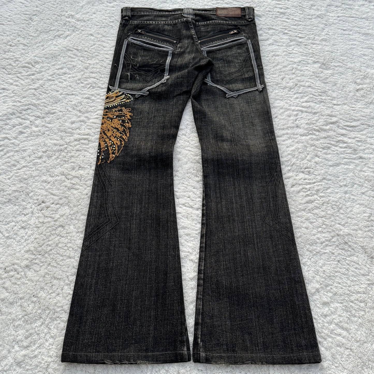 Tornado Mart Decorated Embroidery Flared Jeans