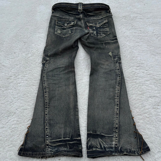 Tornado Mart Butterfly Decorated Flared Jeans