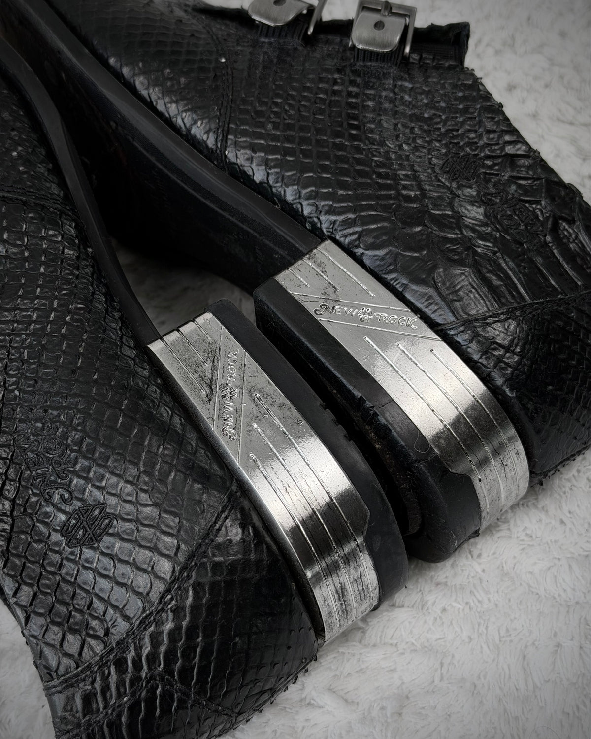 New Rock Python Textured Steel Heel Leather Boots
