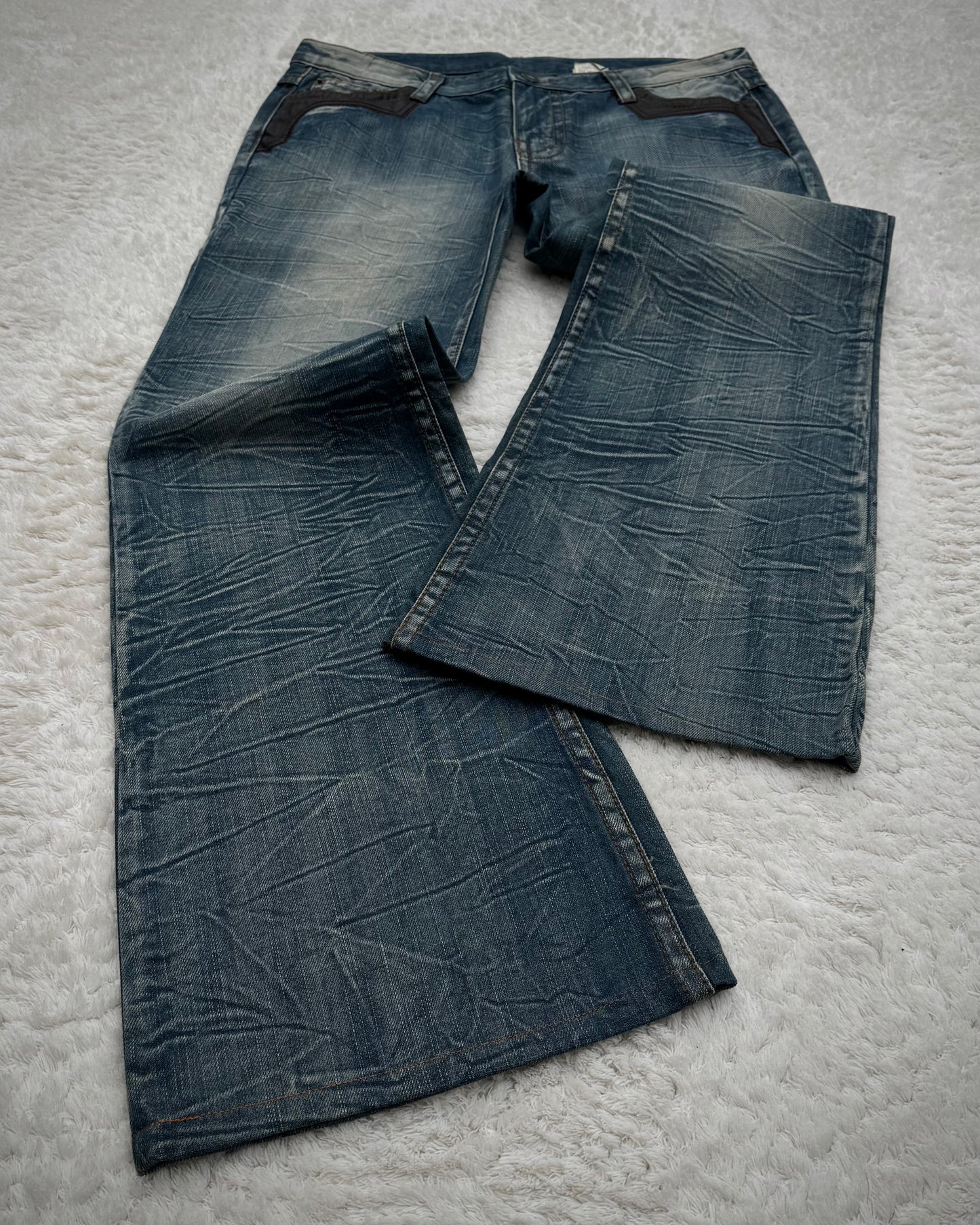 Agate Label Honeycomb Washed Leather Accented Flared Jeans