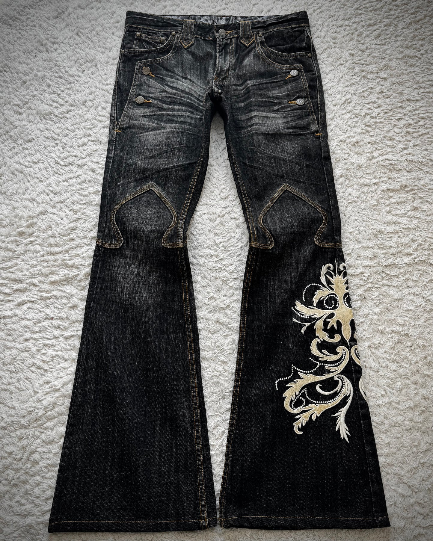 Tornado Mart Tribal Tattoo Embroidery Flared Jeans