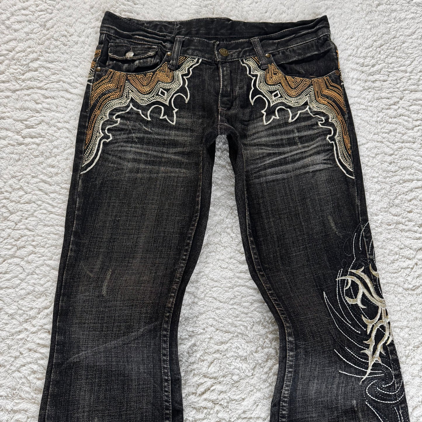 Tornado Mart Tribal Embroidery Flared Jeans