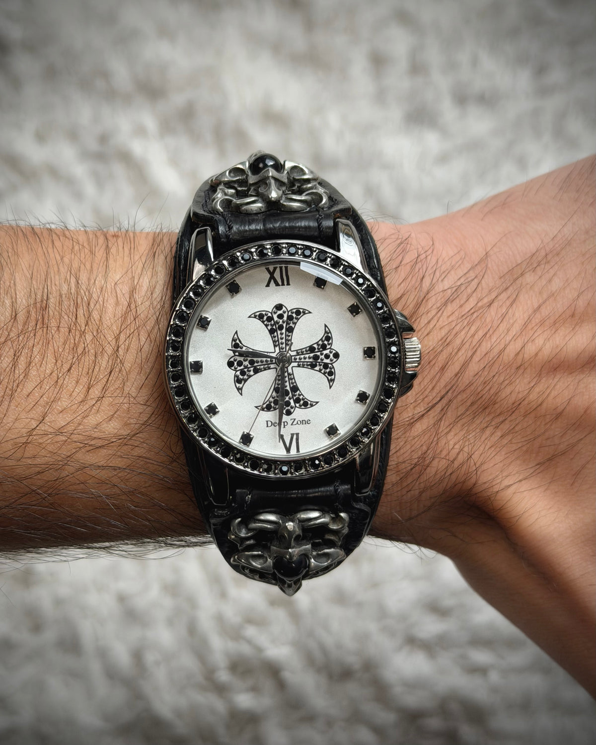 Deep Zone Onyx Cross Ornament Watch