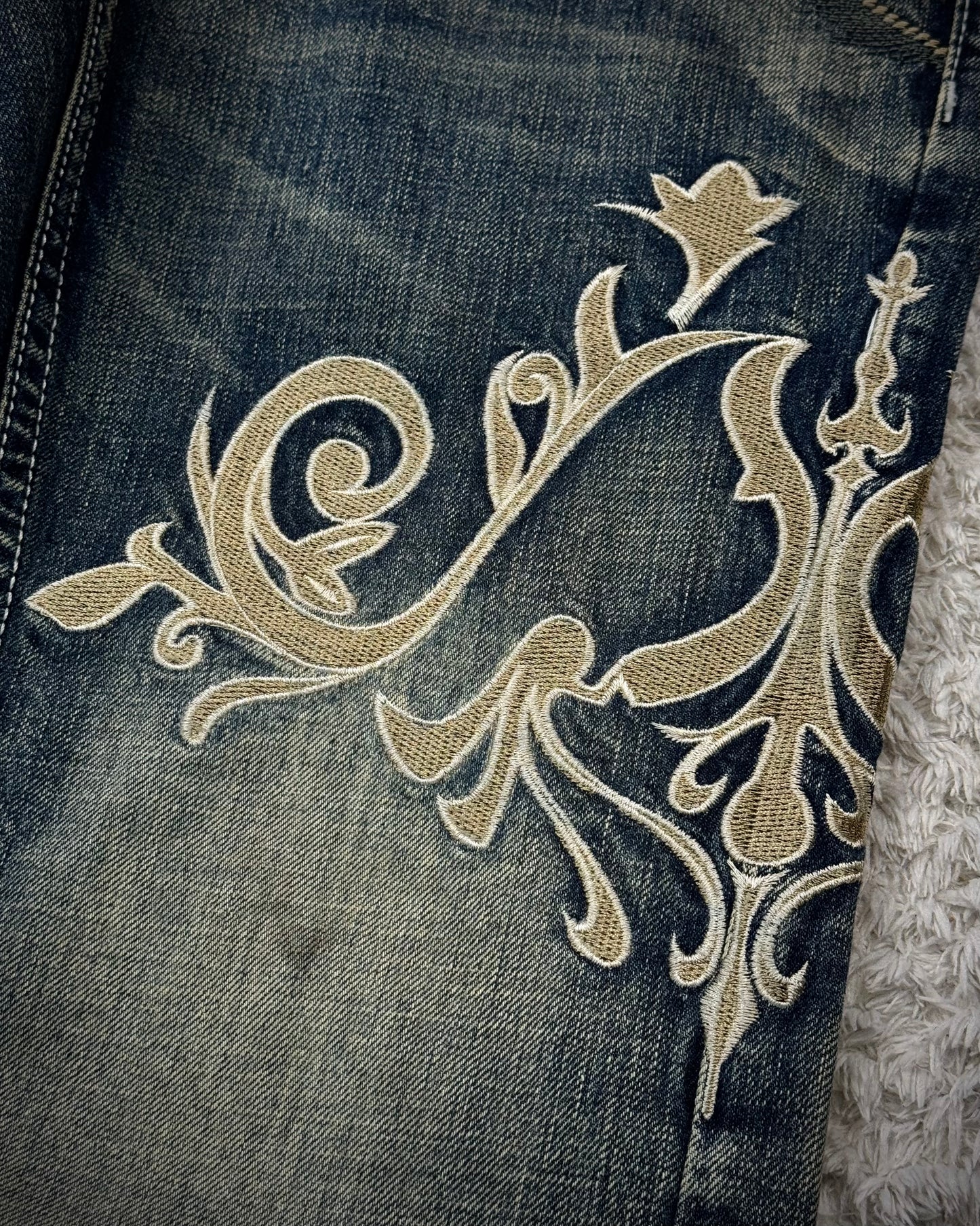 Tornado Mart Mud Washed Tribal Embroidery Flared Jeans