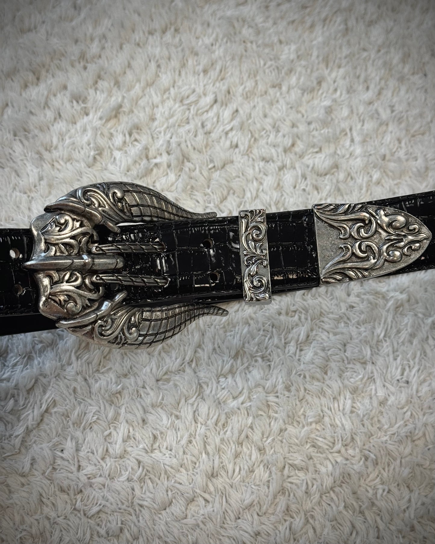 Crocodile Textured Western Buckle Glossy Leather Belt
