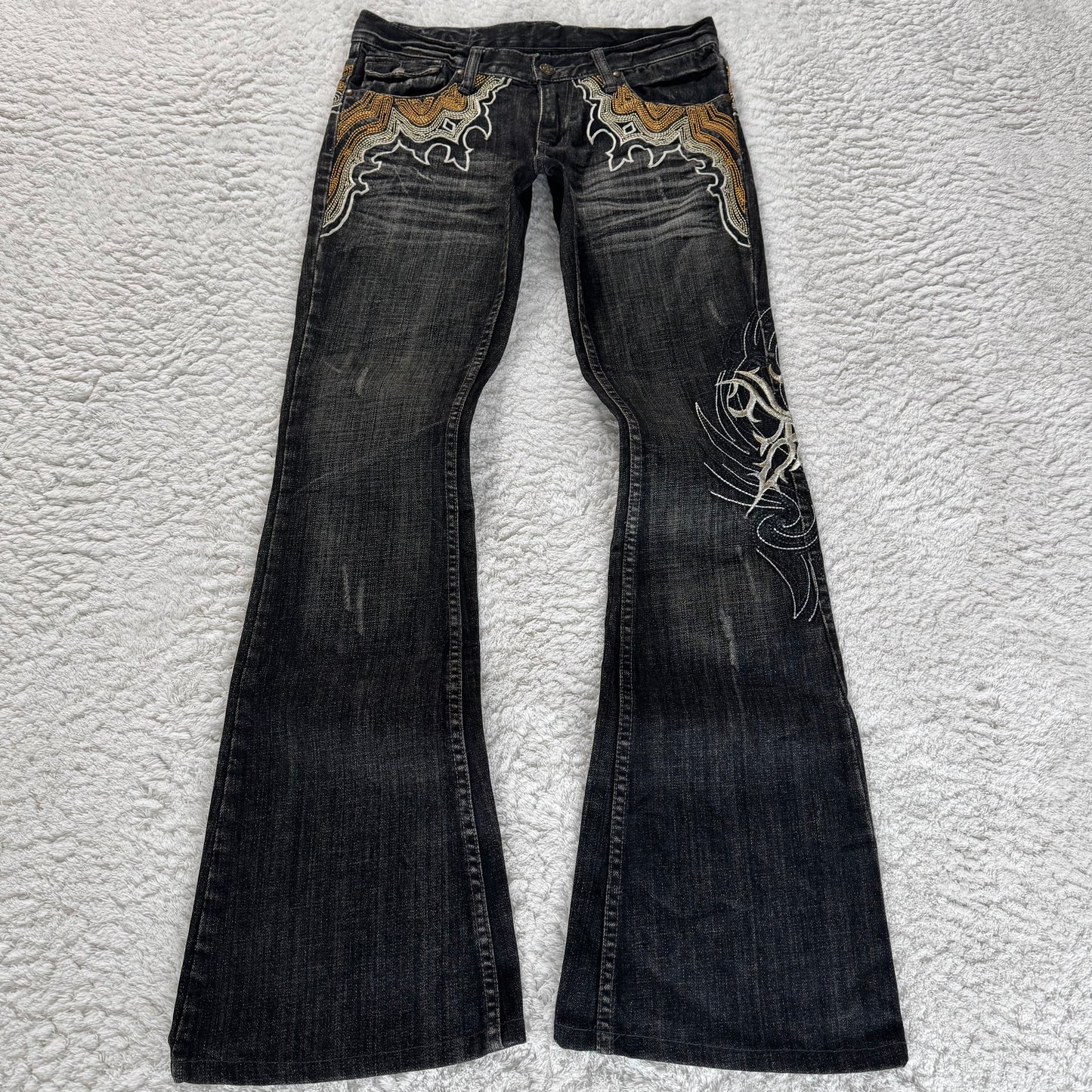 Tornado Mart Tribal Embroidery Flared Jeans