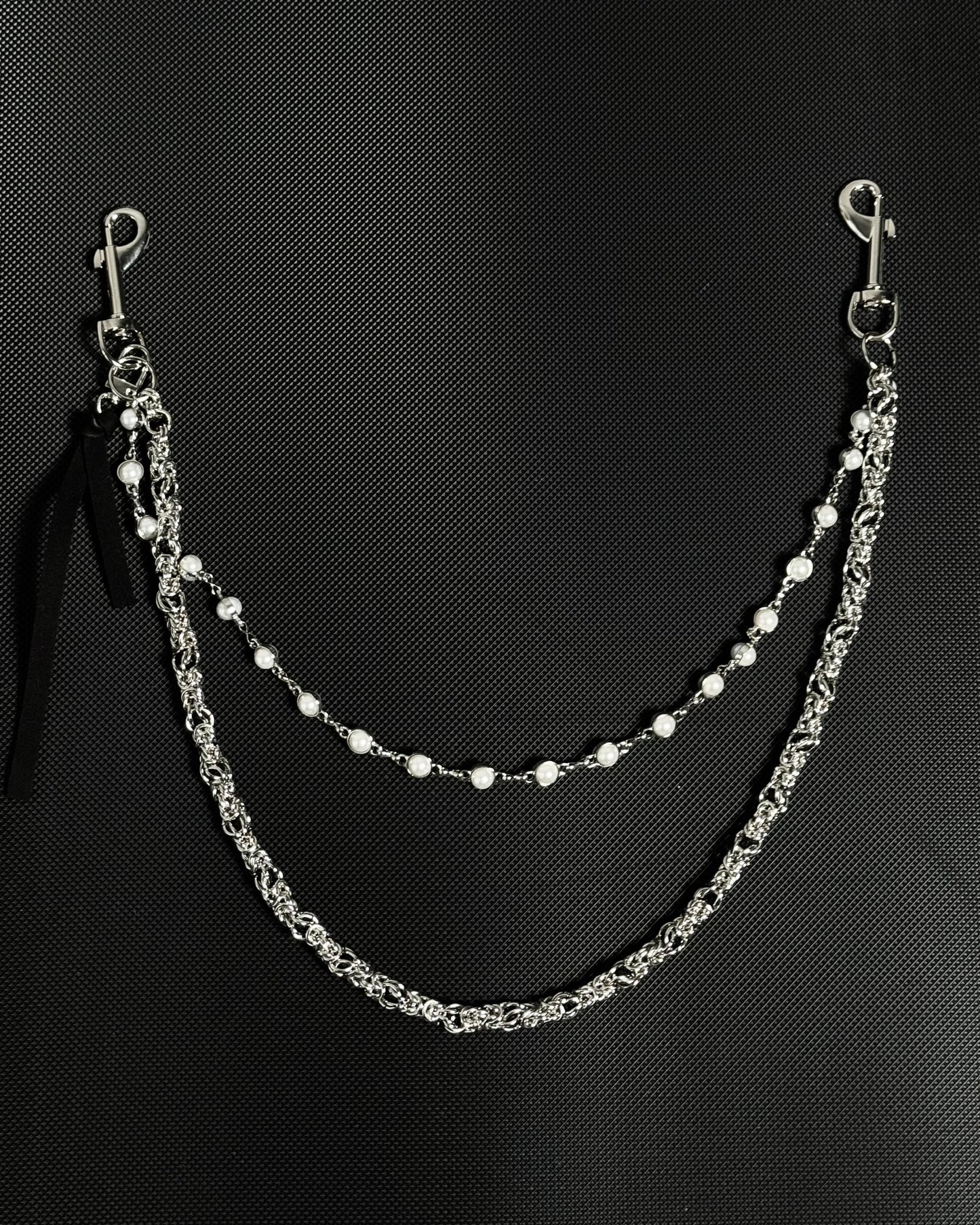 Double Layered Chain Wrapped Pearls Wallet Chain
