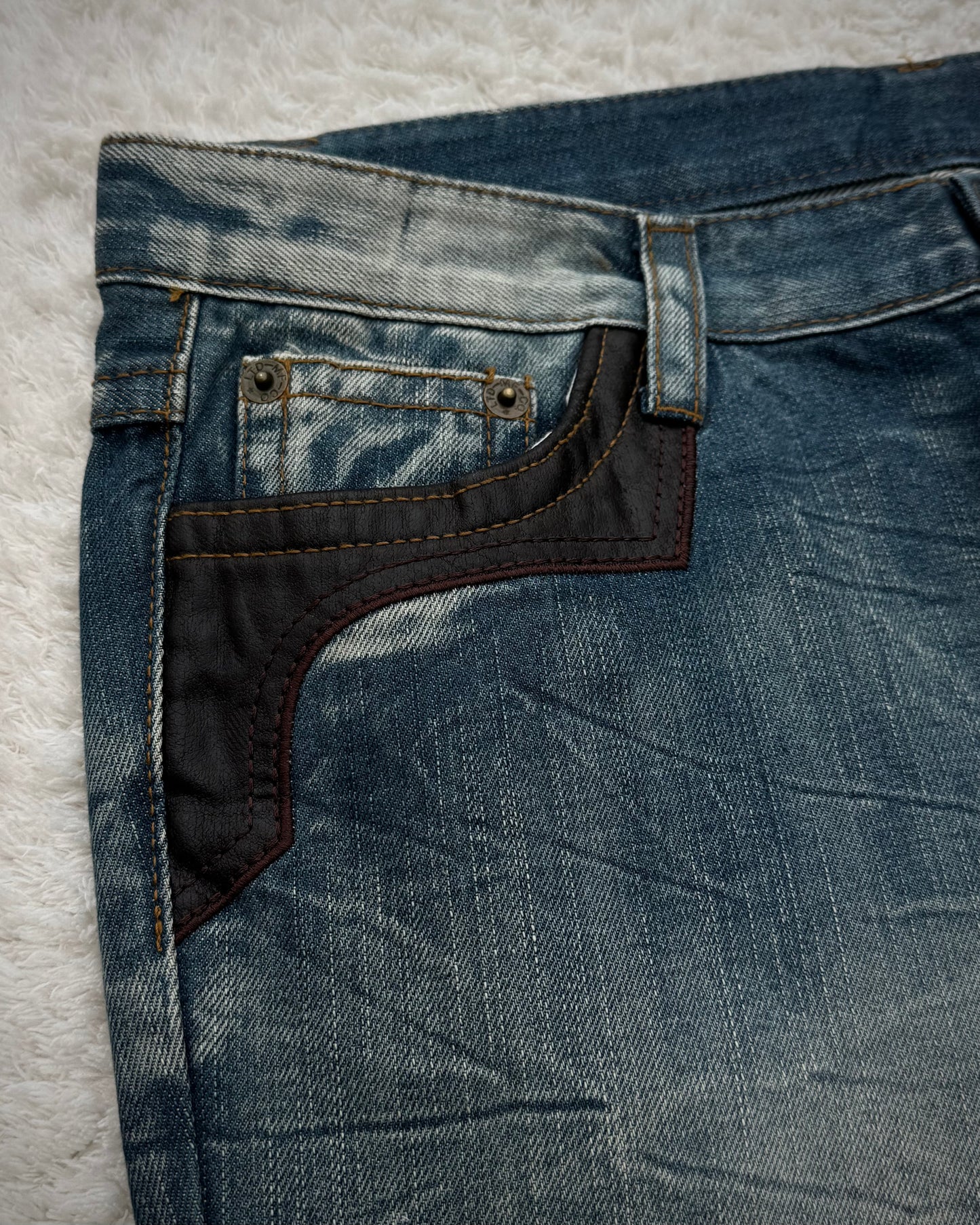 Agate Label Honeycomb Washed Leather Accented Flared Jeans