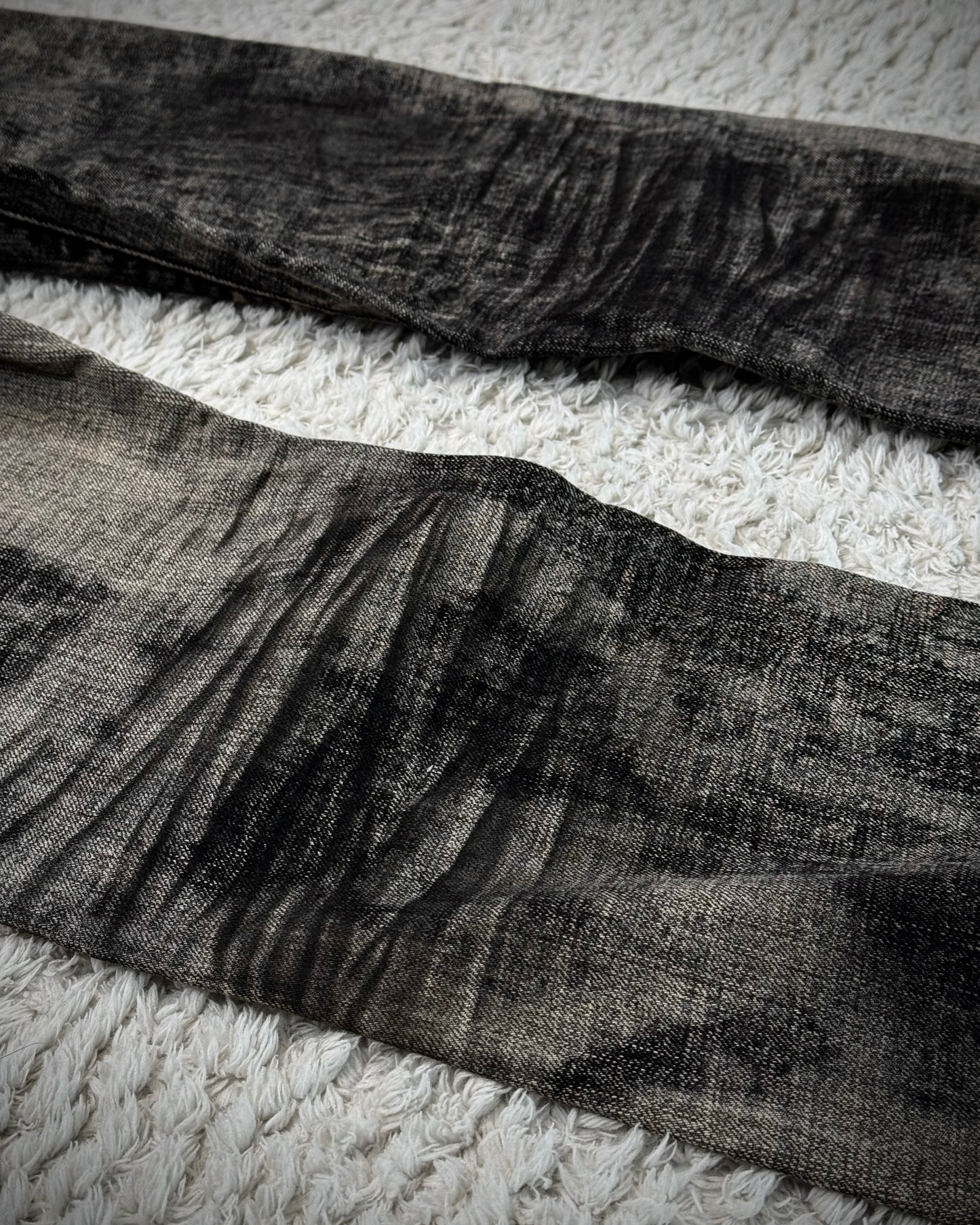 CavariA Ash Clawmarks Washed Flared Jeans