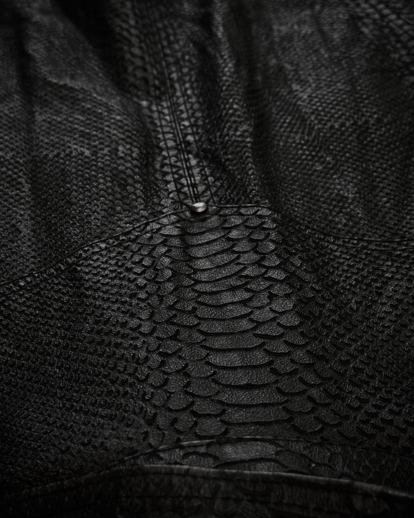 Schlüssel Python Carved Leather Jacket