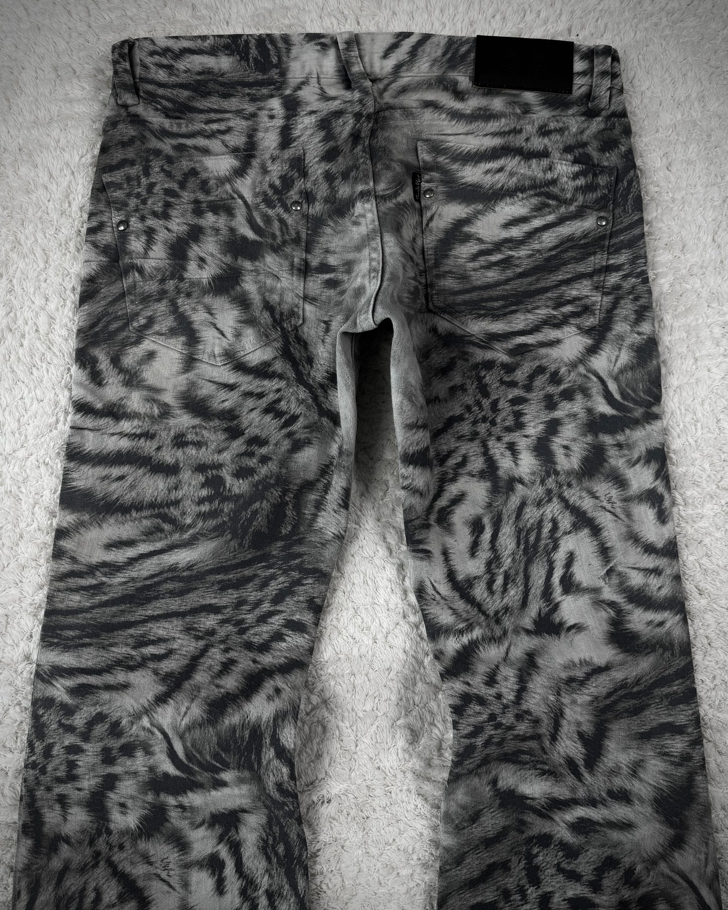 Tornado Mart Tiger Stripes Pattern Flared Jeans