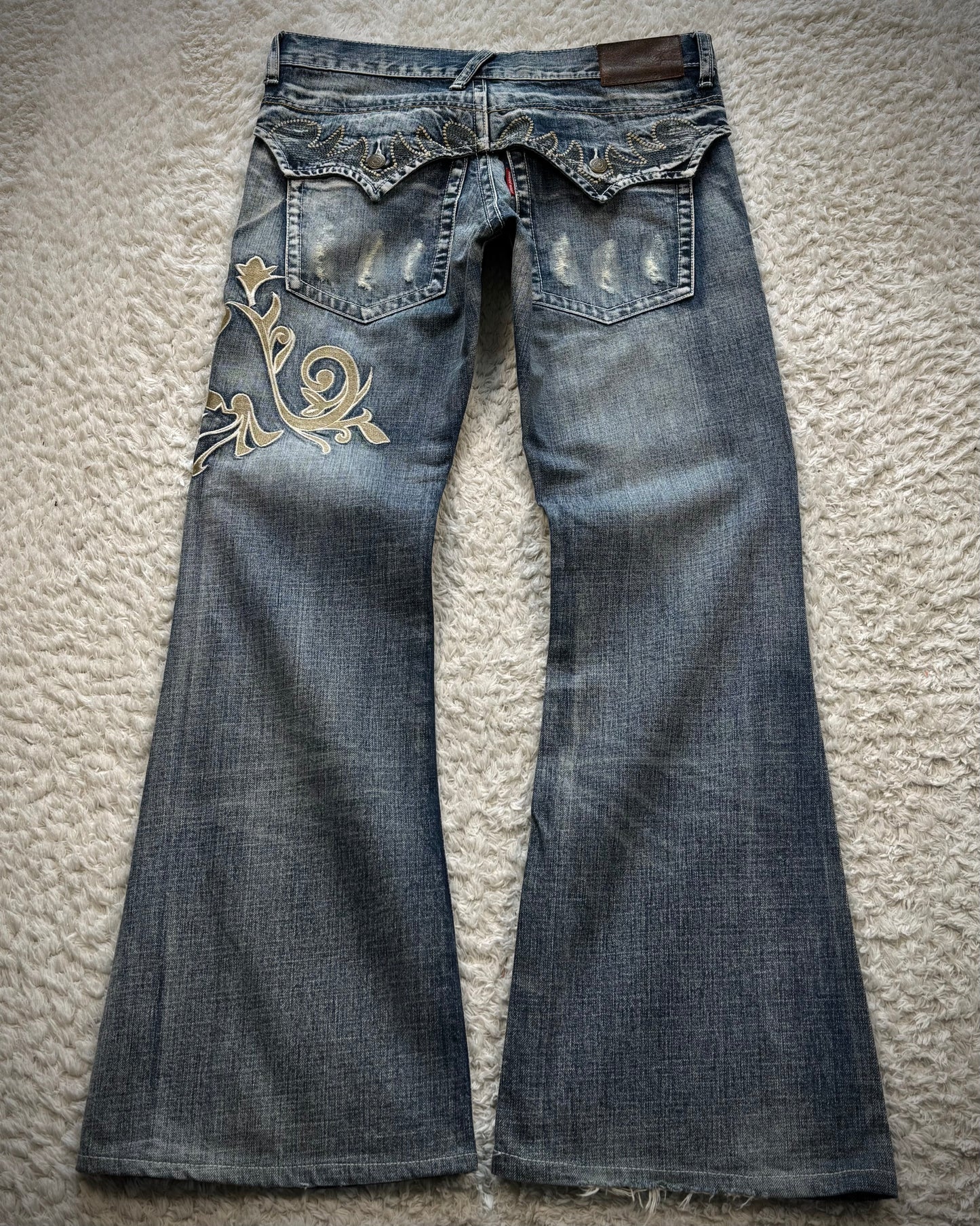 Tornado Mart Tribal Embroidery Spiral Flared Jeans