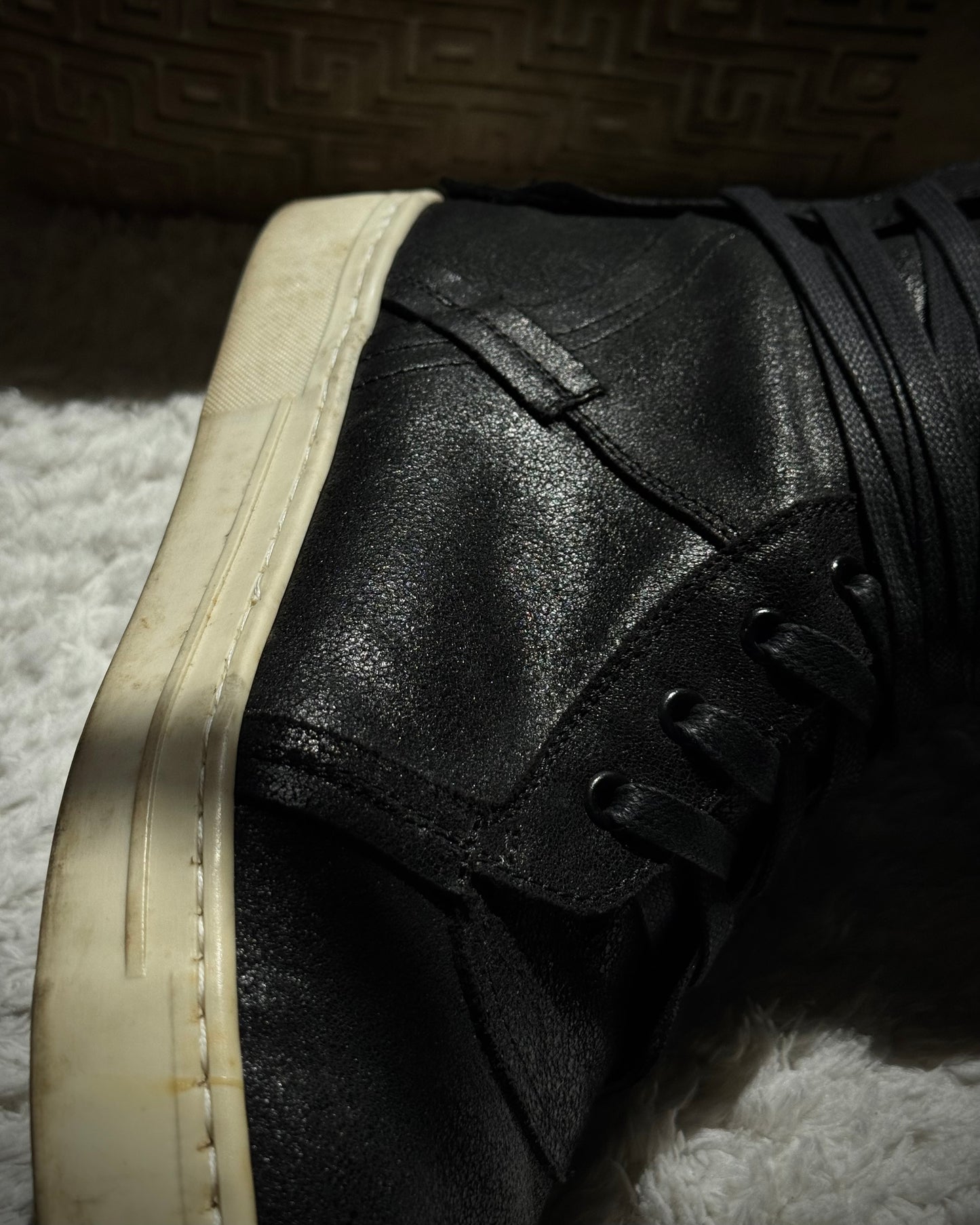 Gaen Backlace Zippered Sneakers