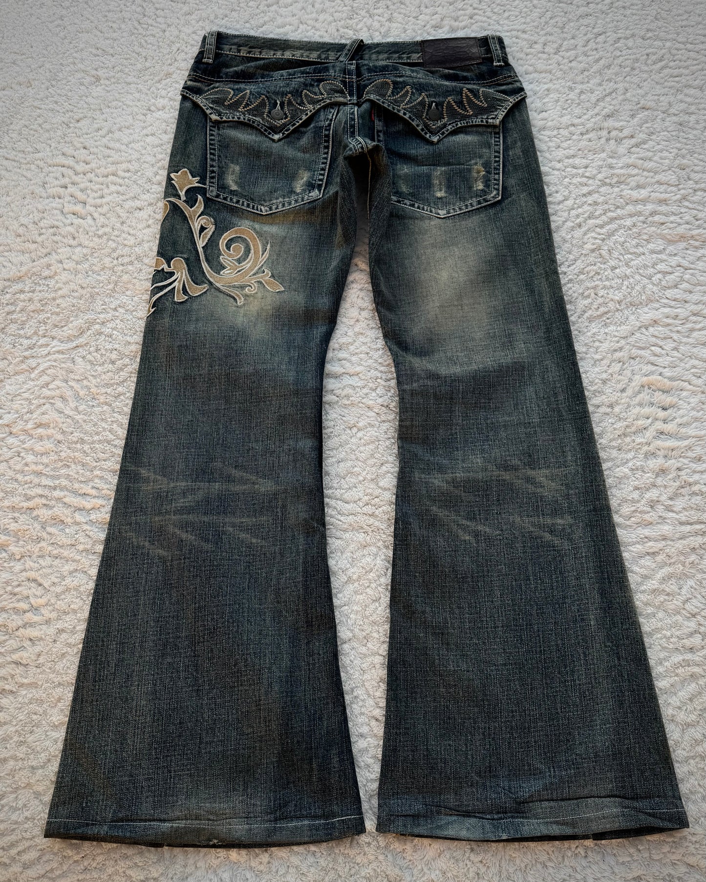 Tornado Mart „Tribal“ Embroidery Flared Jeans