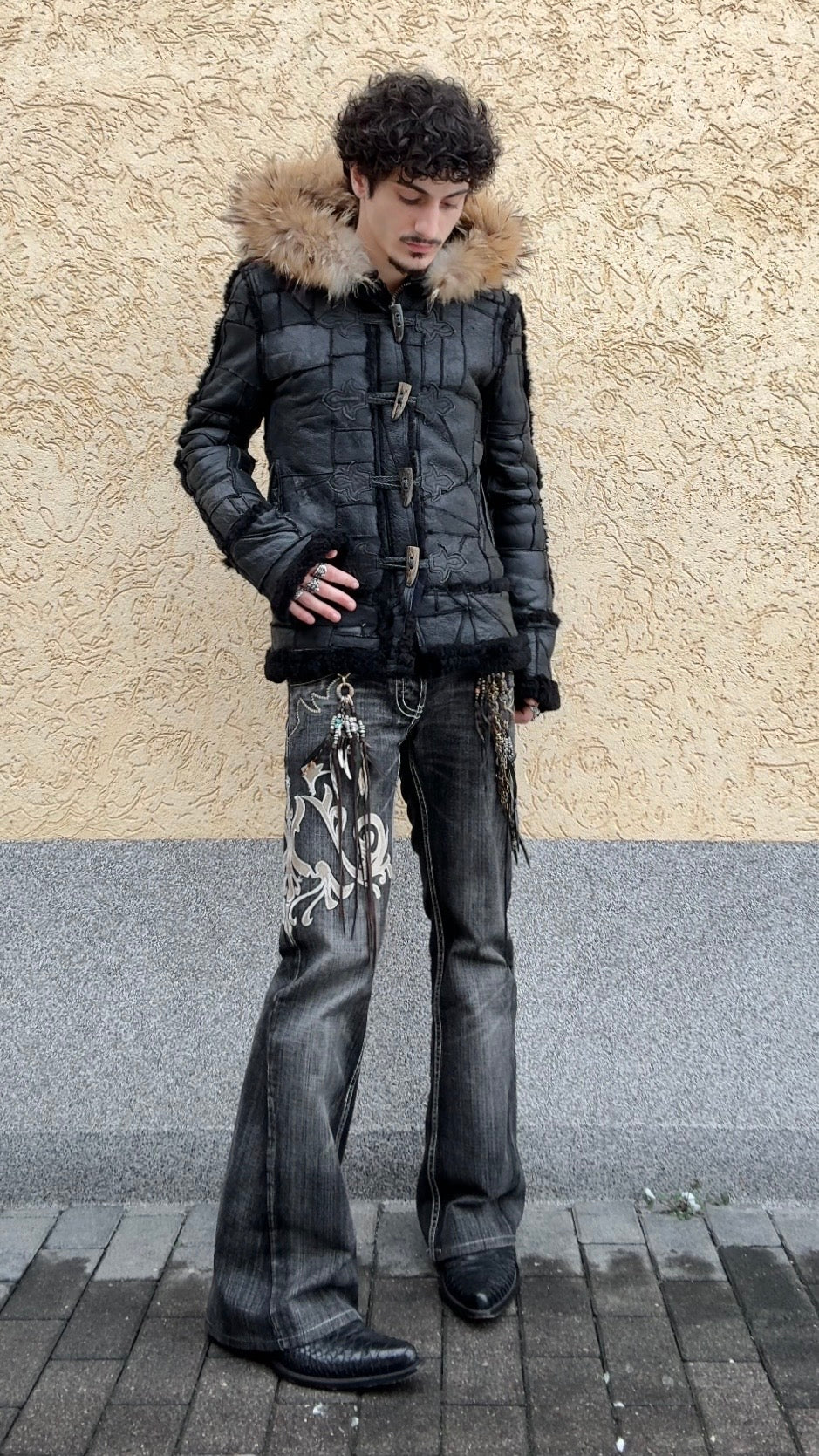 Tornado Mart Tribal Embroidery Spiral Flared Jeans