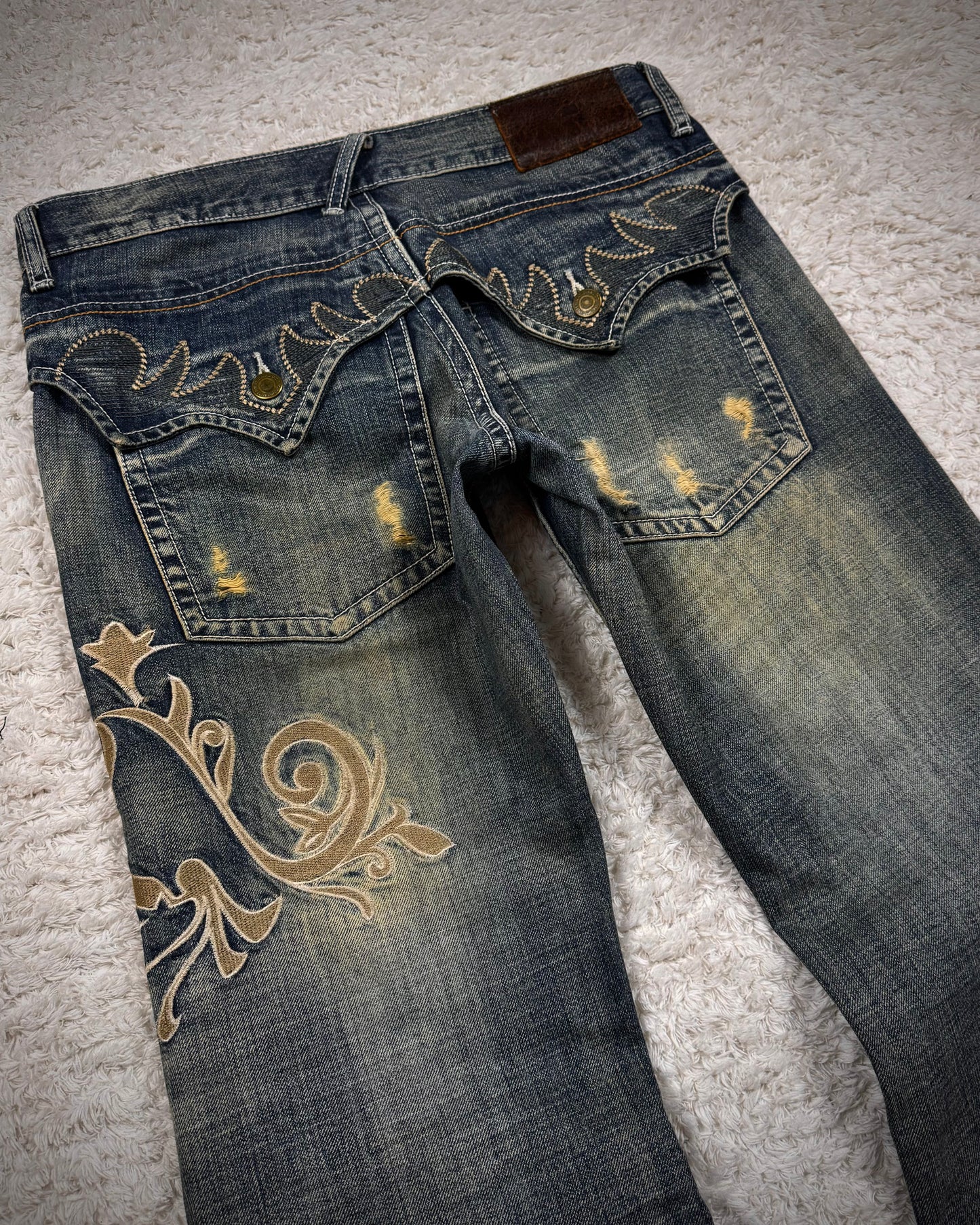 Tornado Mart Mud Washed Tribal Embroidery Flared Jeans
