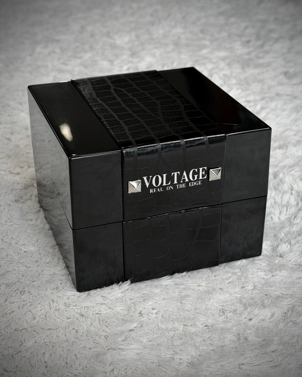 Voltage Fleur De Lis Python Watch