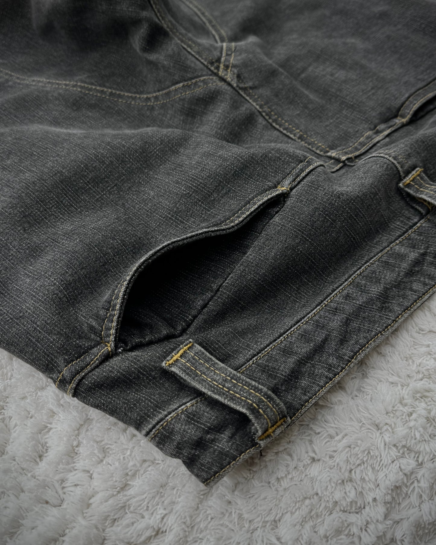 Tornado Mart Dynamic Flared Lace-Up Jeans