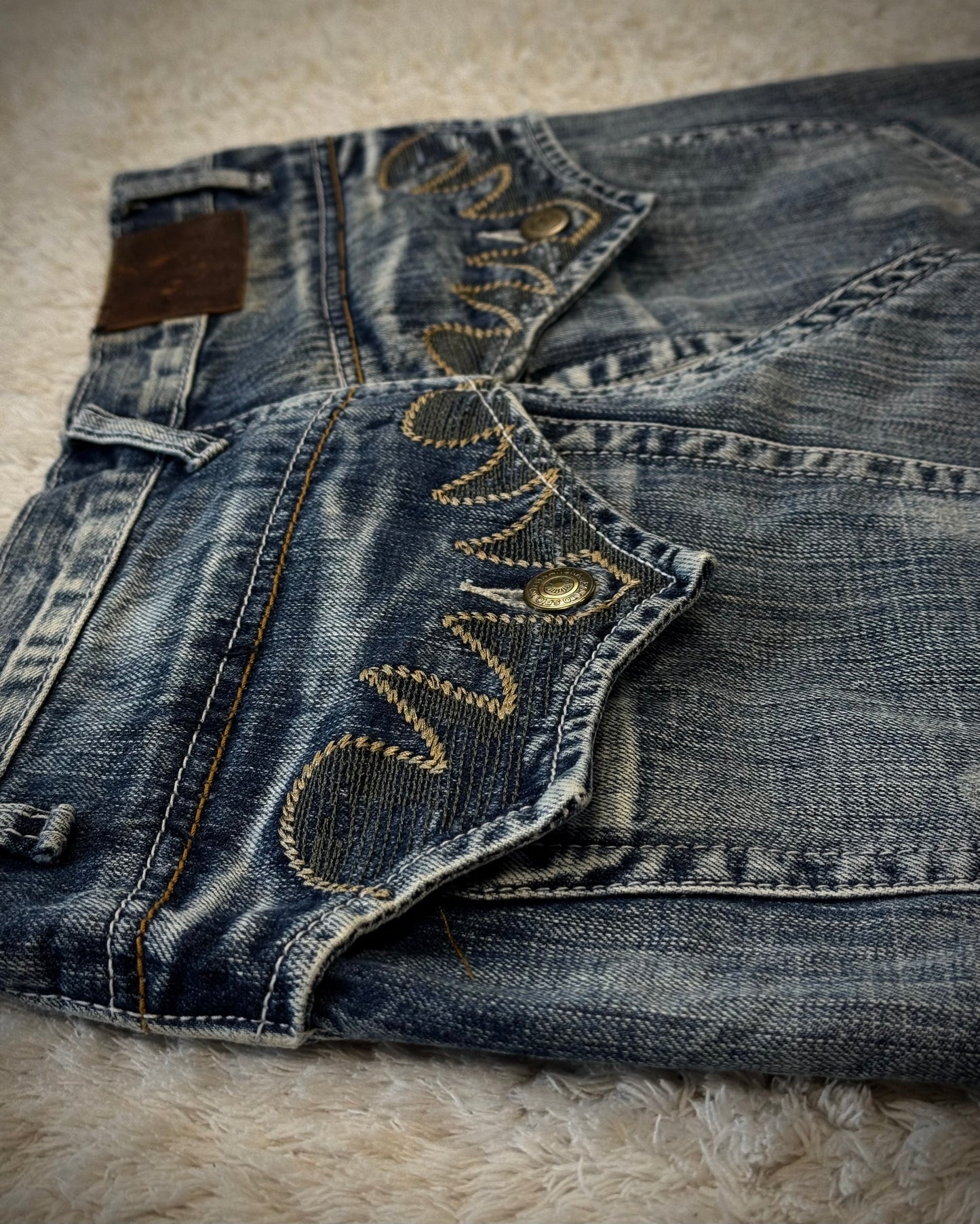 Tornado Mart Tribal Embroidery Spiral Flared Jeans