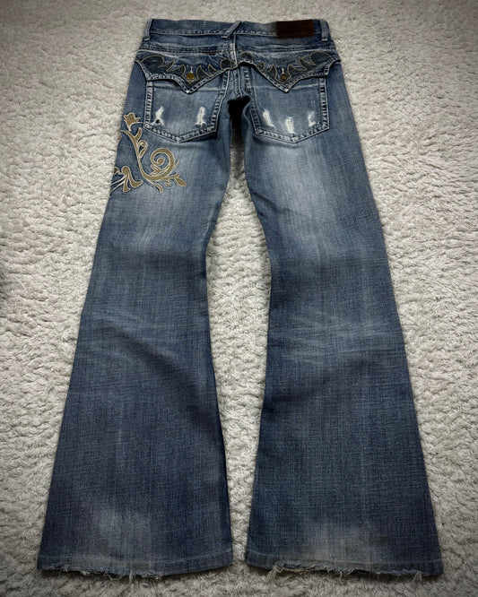 Tornado Mart Tribal Embroidery Flared Jeans