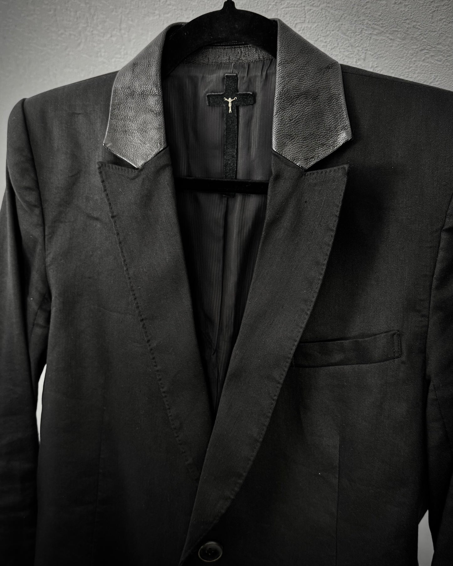 L.G.B. “JK-6” Fringed Spine Goat Collar Cross Blazer