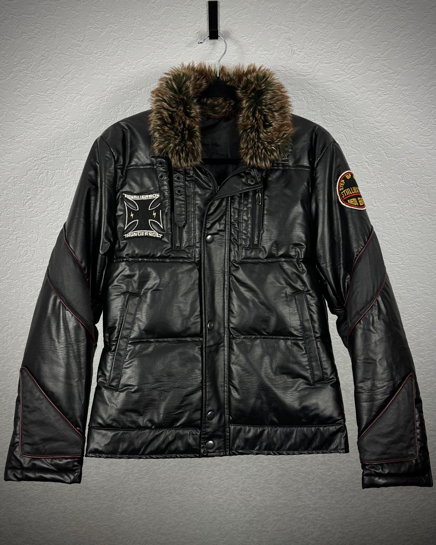 Point Chary Fur Collar Leather Light Puffer Jacket