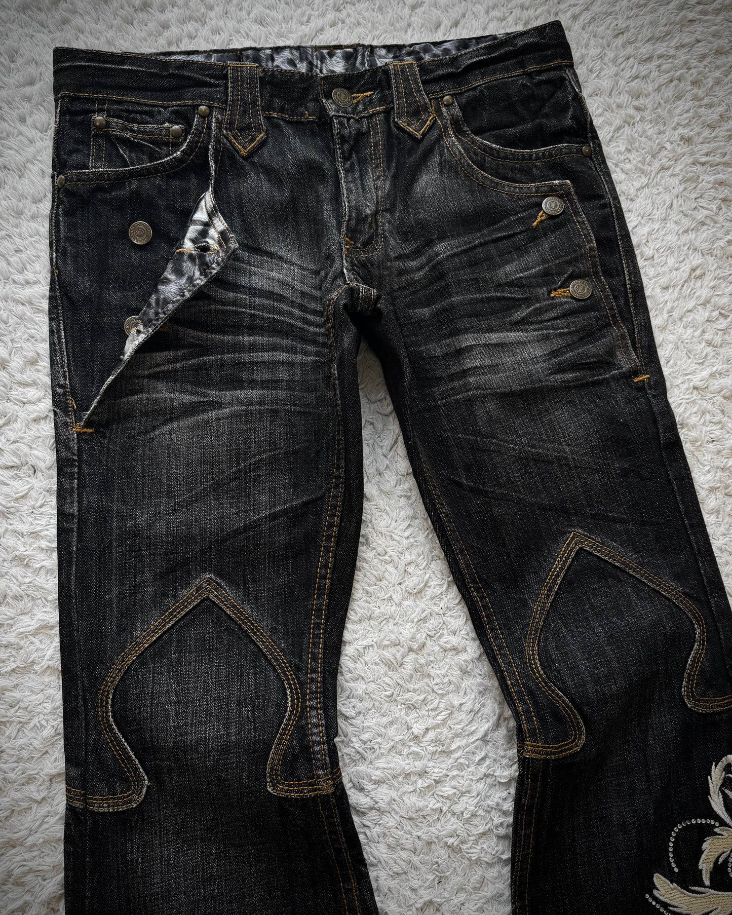 Tornado Mart Tribal Tattoo Embroidery Flared Jeans