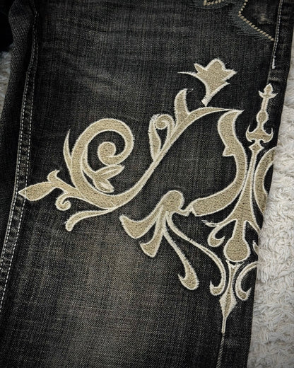 Tornado Mart Tribal Embroidery Spiral Flared Jeans