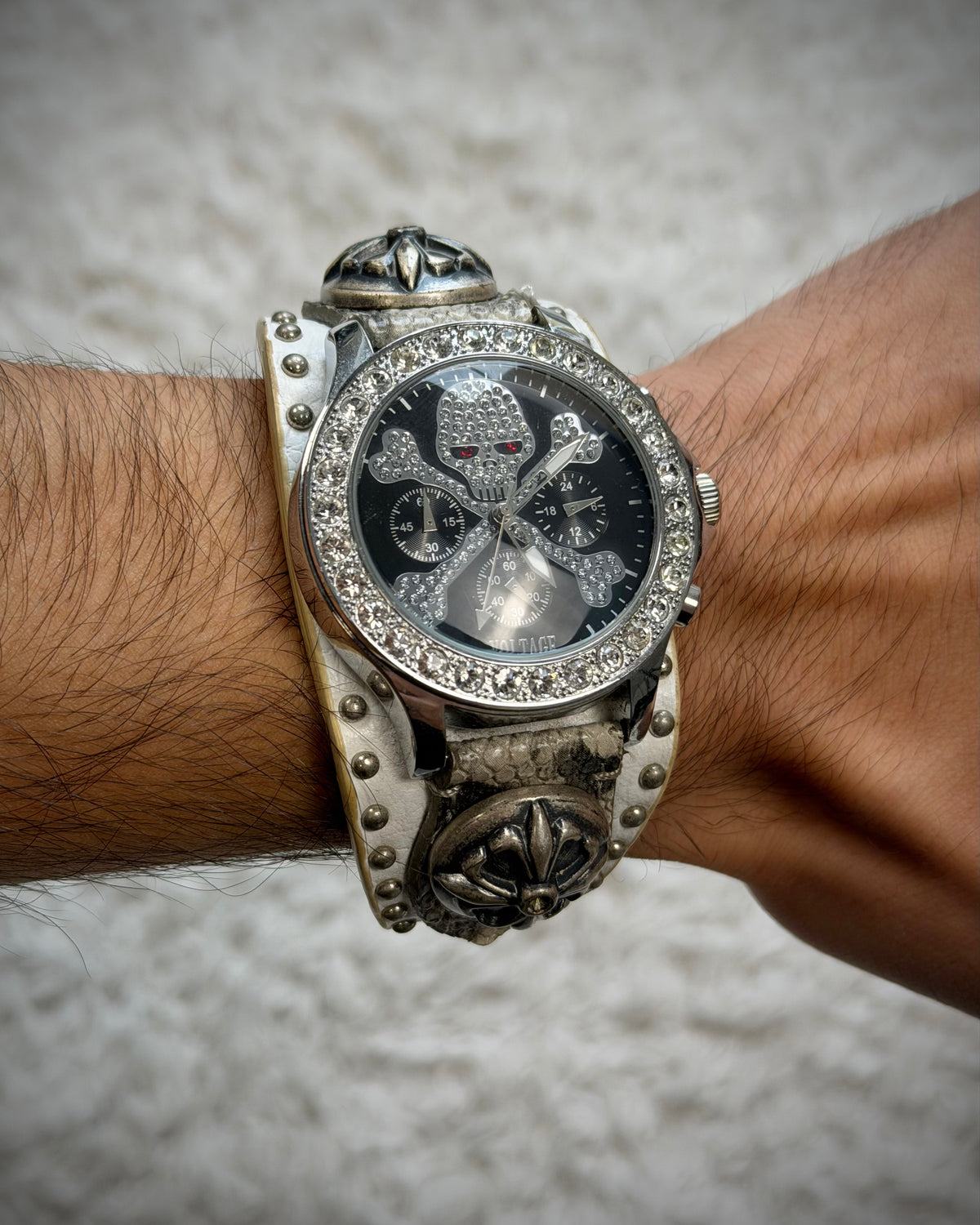 Voltage Skull Crystal Python Detailed Watch