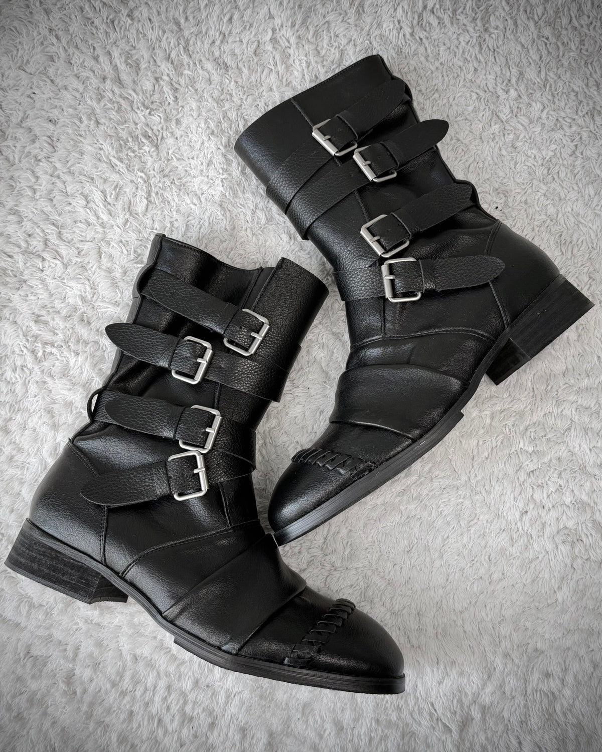 Scar Stitched Belted Wrinkled Leather Boots