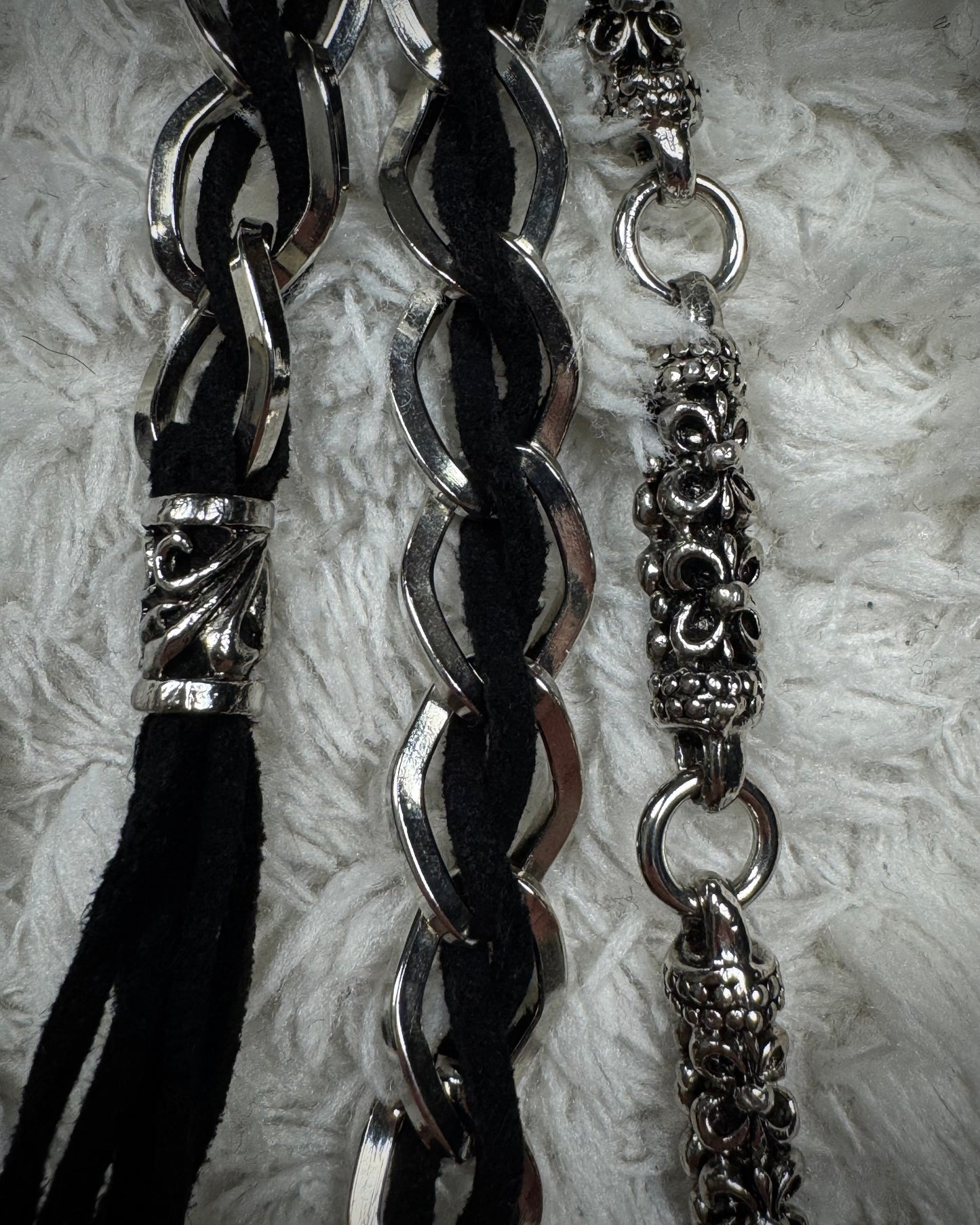 Jack Rose Double Layered Fleur De Lis Wallet Chain