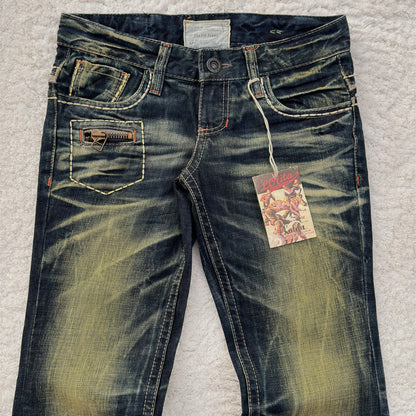 Lolita Stitched Pocket Mud Washed Flared Jeans