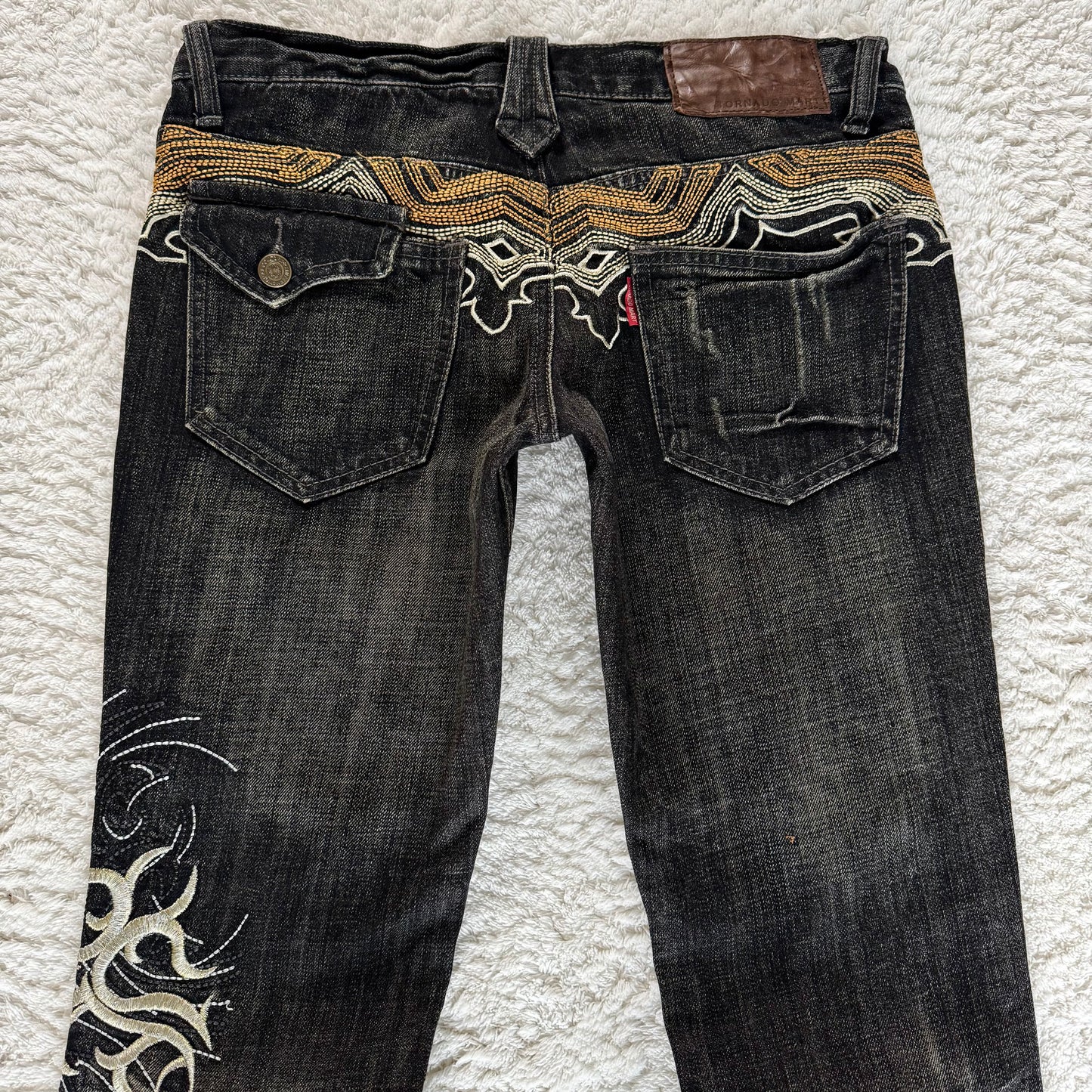 Tornado Mart Tribal Embroidery Flared Jeans