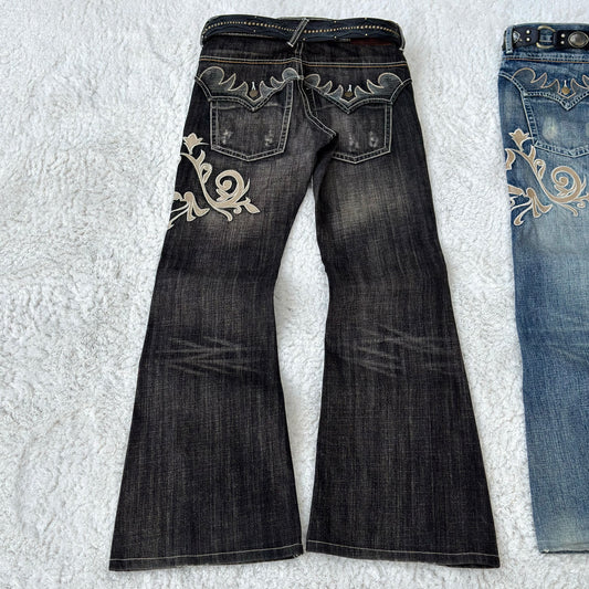 Tornado Mart Tribal Embroidery Flared Jeans