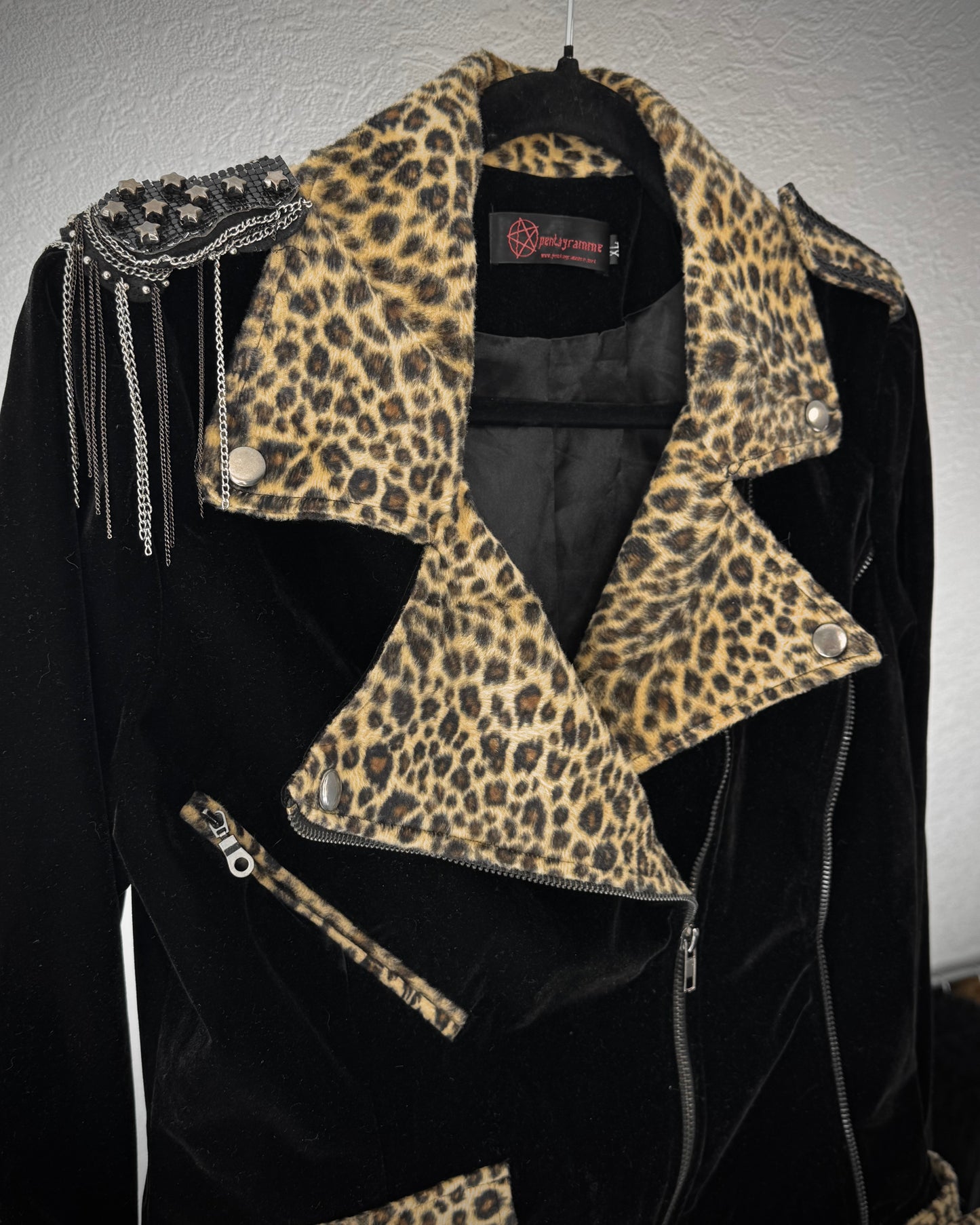 Pentagramme Leopard Chained Rockstar Jacket