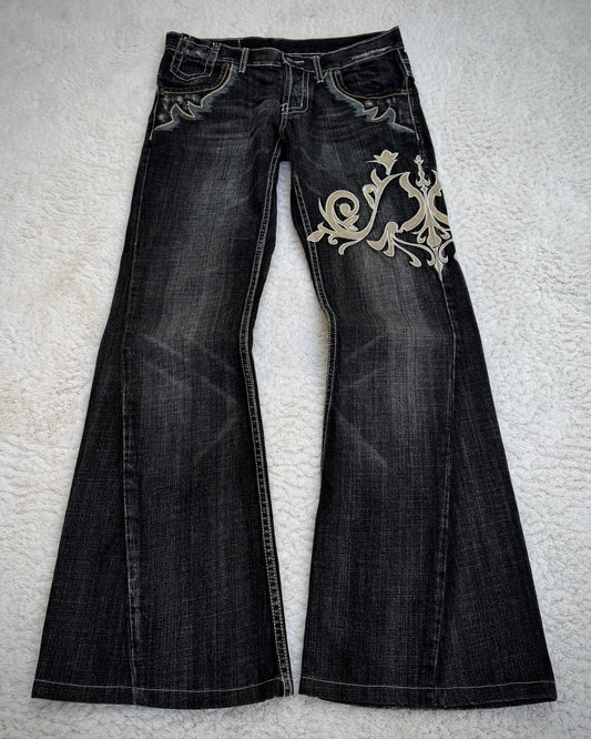 Tornado Mart Tribal Embroidery Flared Jeans