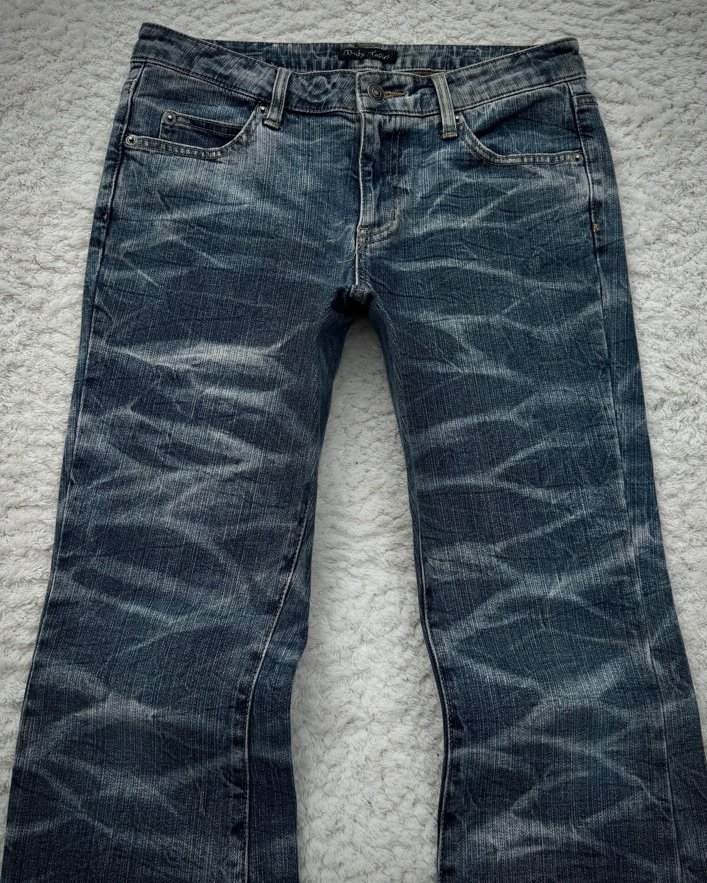 Daily Topics Honeycomb Washed Flared Jeans