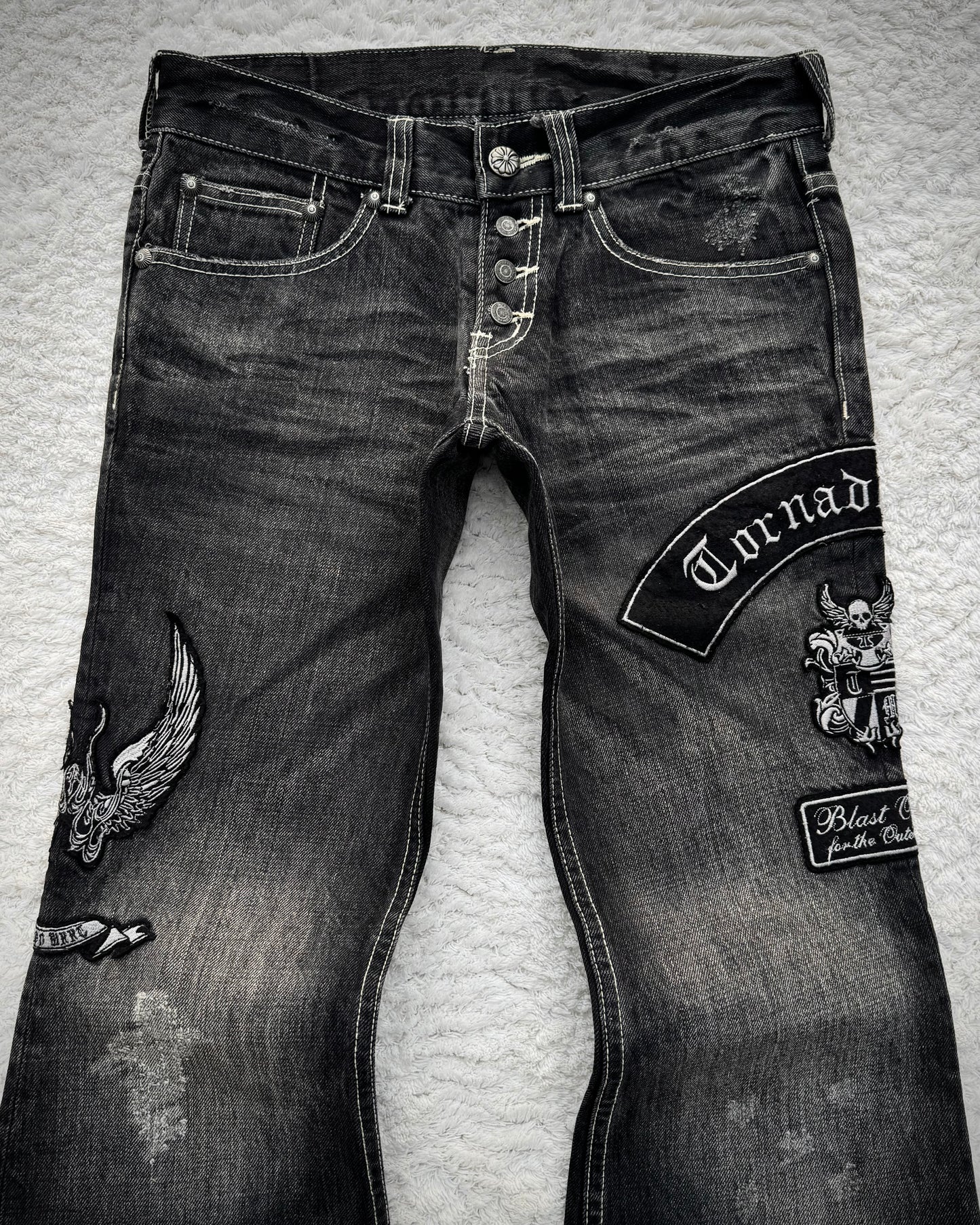Tornado Mart Embroided Patches Flared Jeans