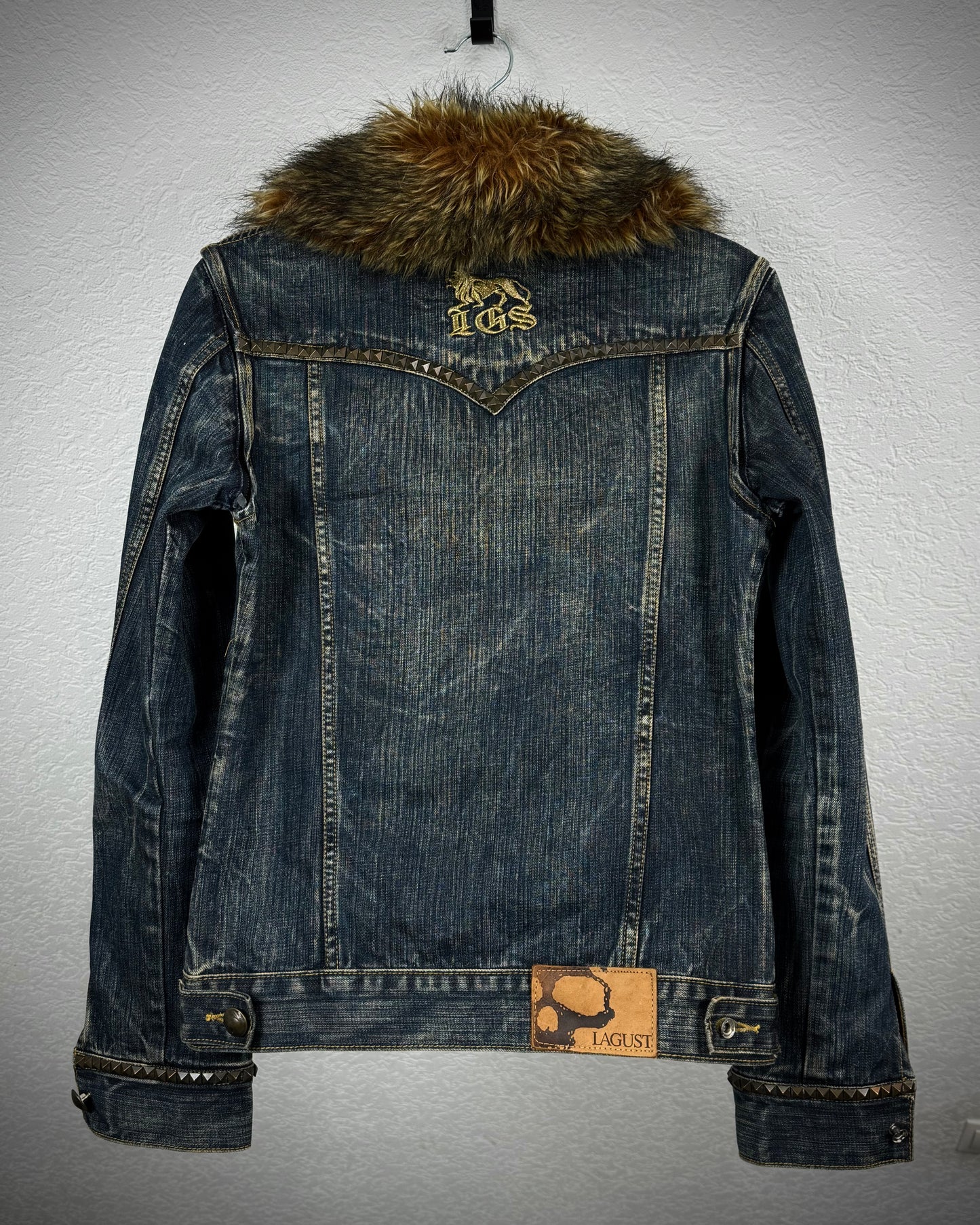 Lagust Studded Fur Collar Denim Jacket