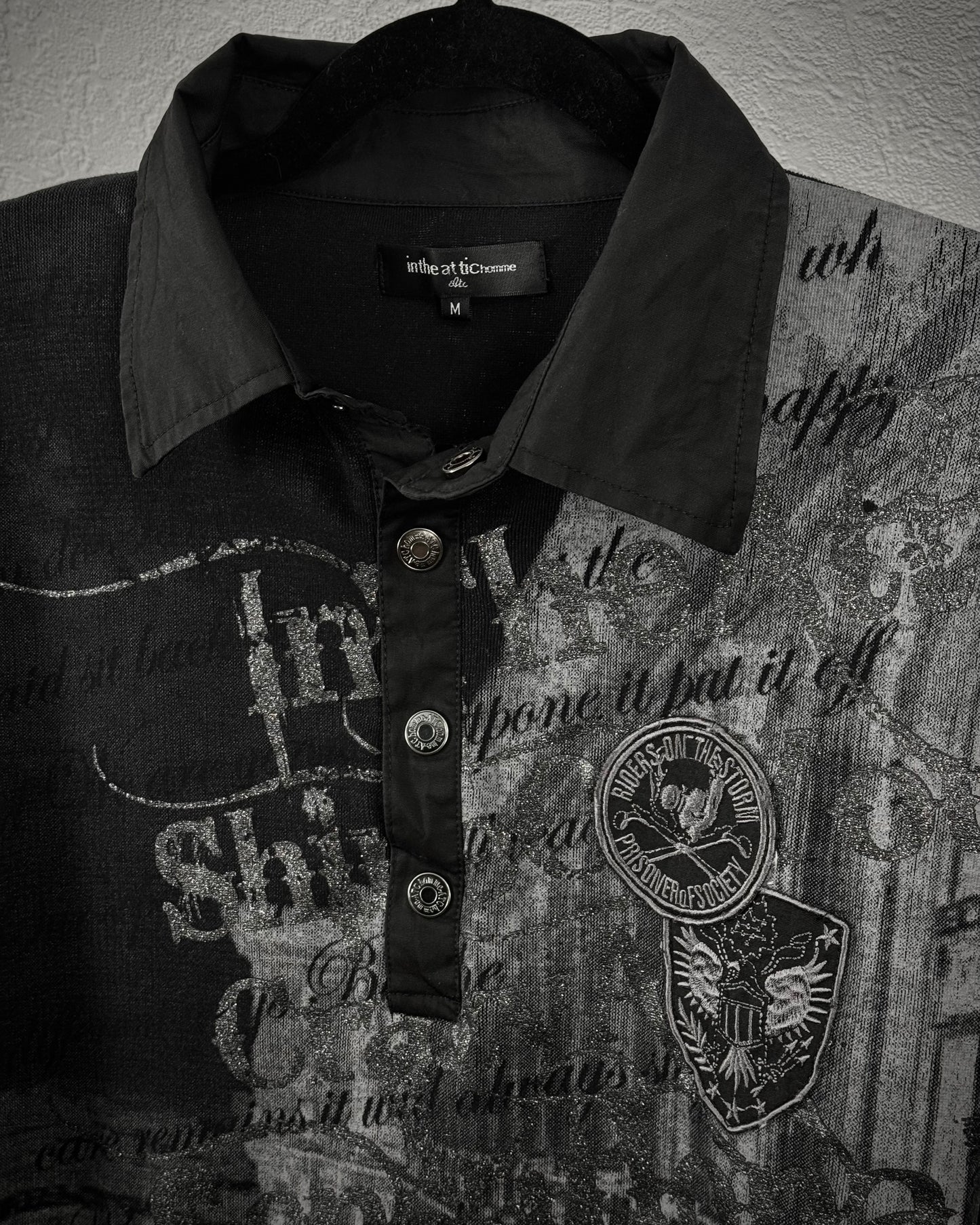 In The Attic Wappen Poem Luster Polo Shirt